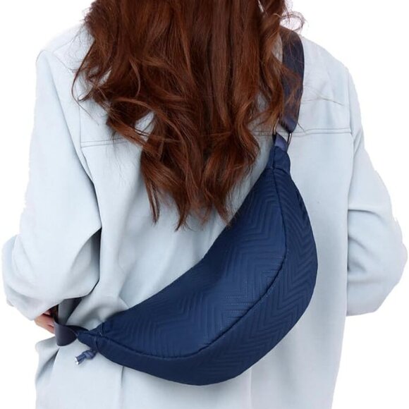 Chic Women's Nylon Hobo Tote Bag: Stylish Mini Clutch with Adjustable Strap - Picture 2 of 6